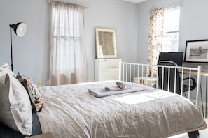 3 chambres, bureau, fer et planche à repasser, Wi-Fi gratuit