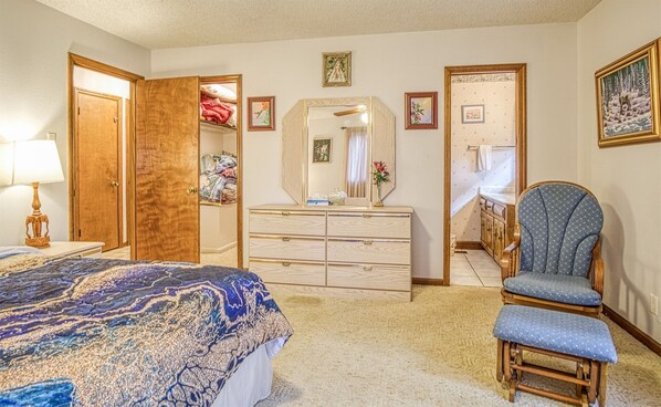 3 bedrooms, WiFi, bed sheets