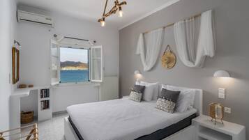 Superior Apartment | In-room safe, soundproofing, iron/ironing board, free WiFi