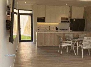 Fridge, microwave, oven, stovetop - 2BR Apartment in Paracas with Terrace & A/C

 (Paracas)