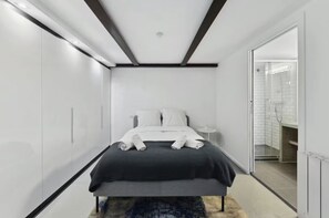 3 chambres, fer et planche à repasser, Wi-Fi gratuit, draps fournis