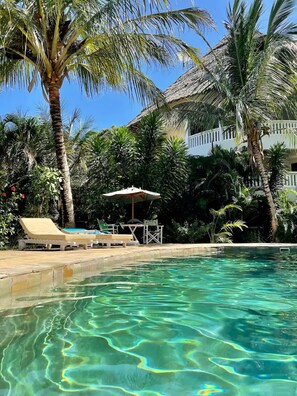 Piscina a l'aire lliure 