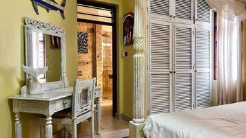 1 Schlafzimmer, Schreibtisch, Bügeleisen/Bügelbrett, kostenloses WLAN