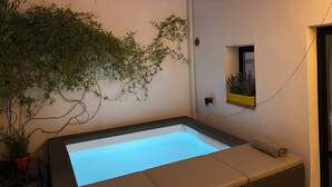 Kamar Double Romantis, 1 Tempat Tidur Queen | Teras/patio