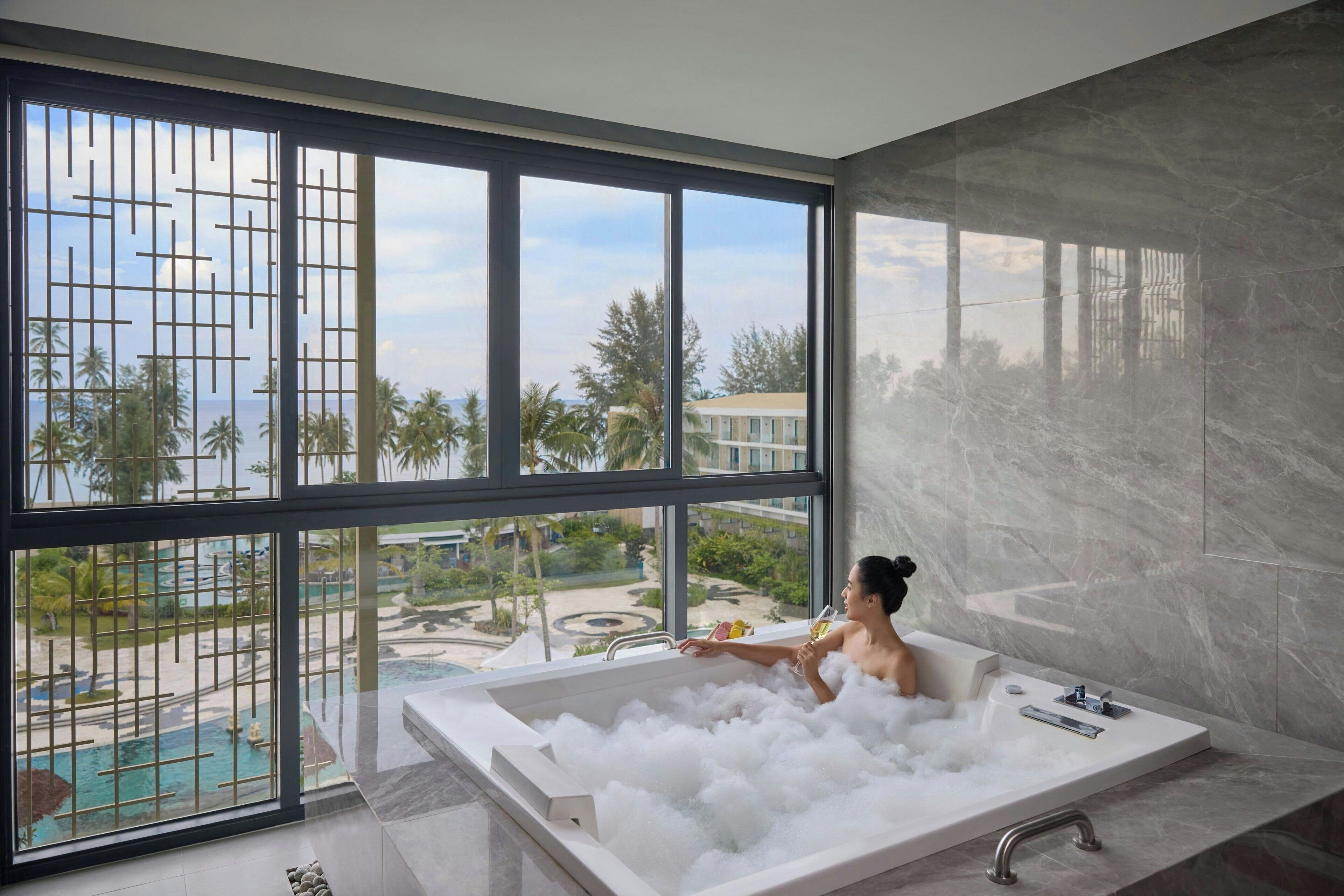 Suíte executiva, 1 cama King, vista para o oceano | Roupas de cama premium, frigobar, cofres nos quartos, escrivaninha