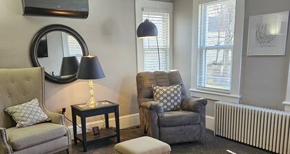 Steele Brook Manor
Tranquil get away nestled
in Litchfield County.