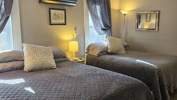 2 makuuhuonetta, silitysrauta/-lauta, vauvan matkasänky, ilmainen Wi-Fi