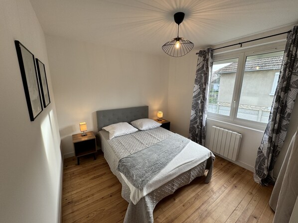 2 Schlafzimmer, Bügeleisen/Bügelbrett, WLAN