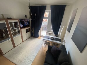 Smart TV - Ruhige Gemütliche Altbau Apartment/fewo in Zentraler Lage (Wiesbaden)