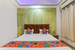 Deluxe Room | Egyptian cotton sheets, premium bedding, in-room safe, free WiFi