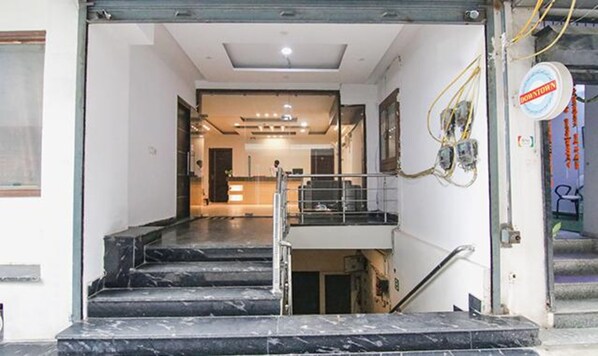 Lobby - FabHotel Aerosky Inn (New Delhi)