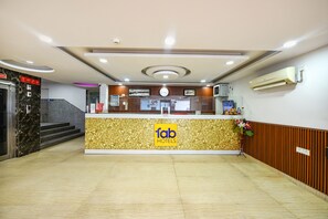 Reception - FabHotel Belwood (New Delhi)