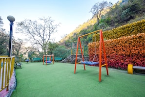 Garden - Fabhotel Kempty Lake Resort (Dhanaulti)