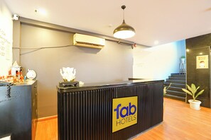Reception - Fabhotel Ramayana (Lucknow)