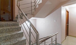 Lobby - Fabexpress Golden Palace (Kolkata)