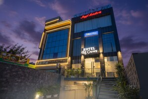 Property entrance - Fabhotel Prime K9 Crown (Ludhiana)