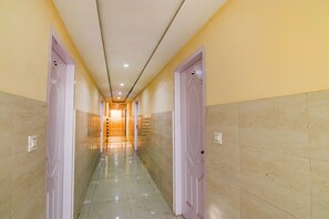Lobby - Fabhotel Hari Residency (Chandigarh)