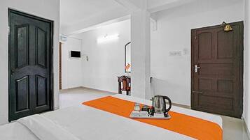 Egyptian cotton sheets, premium bedding, in-room safe, free WiFi