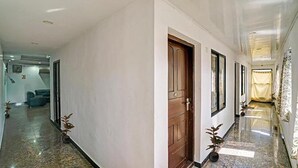 Lobby - FabHotel Lime Light (Kanayannur)