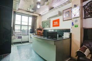 Reception - Fabexpress The Residency (Noida)