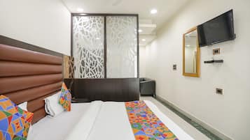 Egyptian cotton sheets, premium bedding, in-room safe, free WiFi