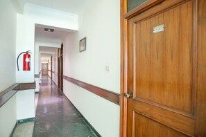 Lobby - Fabexpress The Residency (Noida)