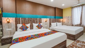 Habitación familiar, 1 cama de matrimonio grande | Sábanas de algodón egipcio, ropa de cama de alta calidad, caja fuerte