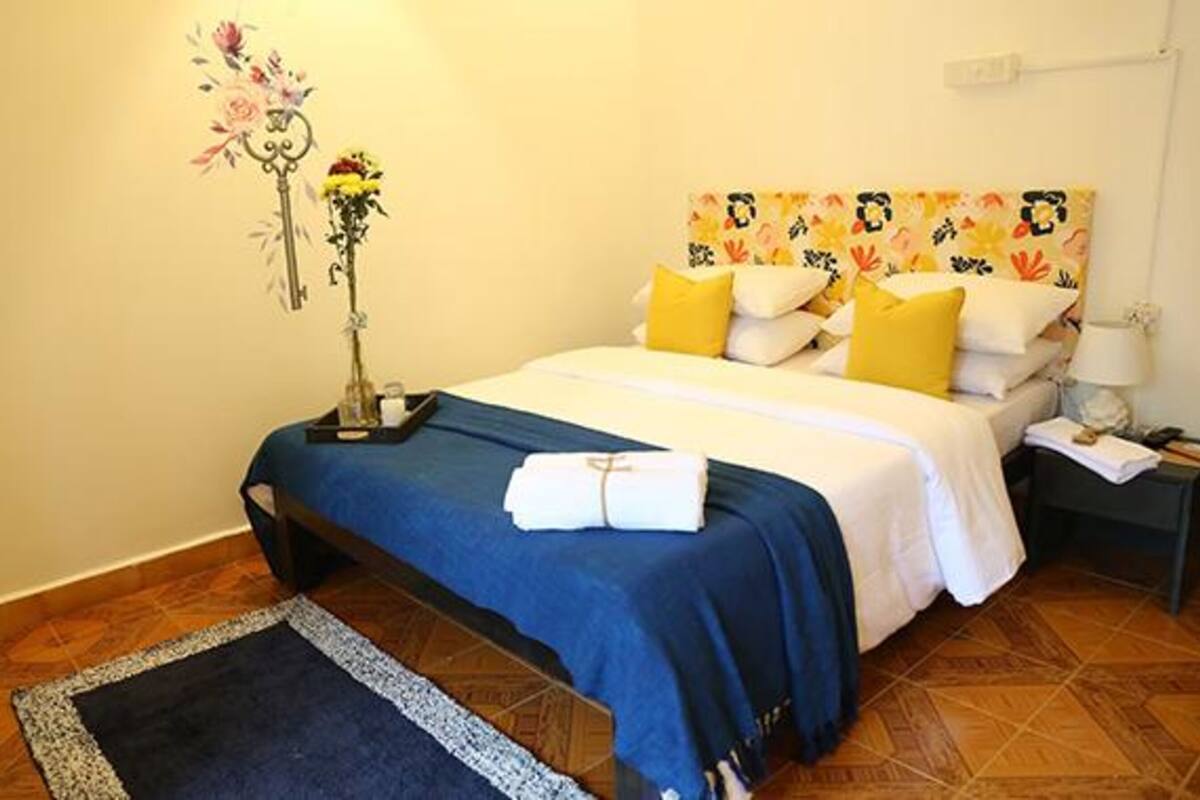 Egyptian cotton sheets, premium bedding, in-room safe, free WiFi