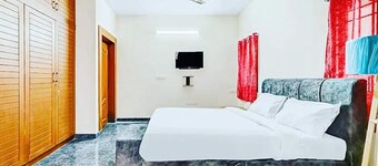 Fabexpress Aathira Inn