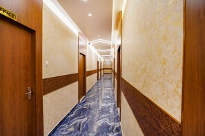 Lobby - Fabhotel Siddhant (Varanasi)