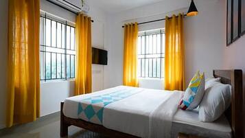 Egyptian cotton sheets, premium bedding, free WiFi, bed sheets