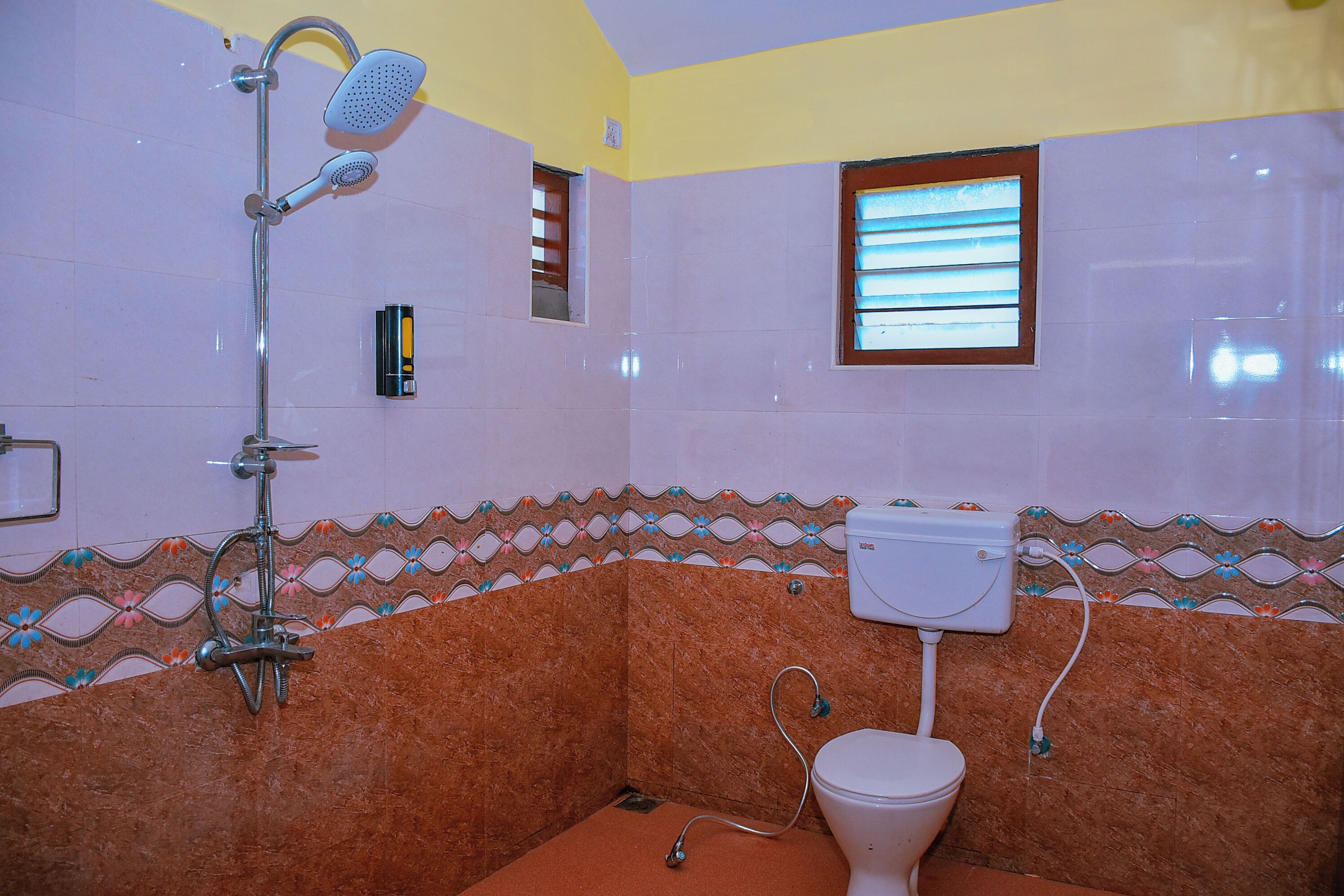 Ducha, artículos de tocador gratuitos, jabón