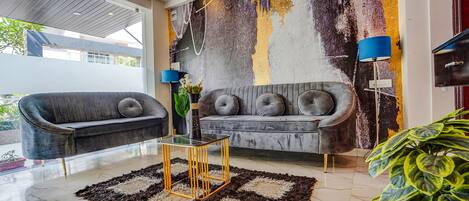 Sala de estar en el lobby