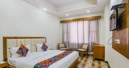 Fabhotel Himalayan Park