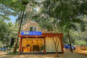 Exterior - Fabhotel Tree Suites (Bengaluru)