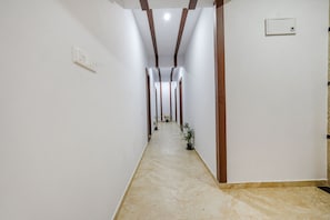 Lobby - Fabhotel Tree Suites (Bengaluru)