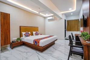 Premium-Zimmer | Bettwäsche aus ägyptischer Baumwolle, hochwertige Bettwaren, Zimmersafe