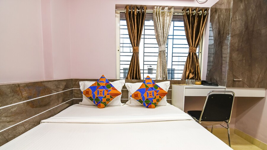 Fabhotel The Sunshine Residency