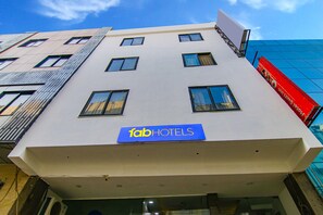 Exterior - Fabhotel The Glory I (New Delhi)