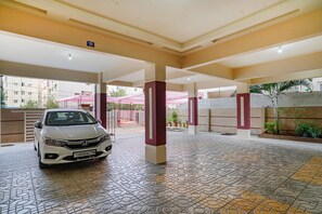 Parking - Fabhotel Q Suites (Hyderabad)