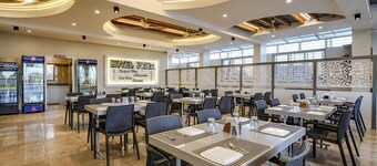 Fabhotel Priya Lodging