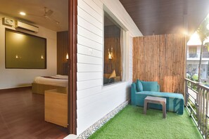 28-inch LCD TV with cable channels - FabHotel Morjim Bliss - Nr. Morjim & Ashwem Beach (Morjim)