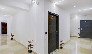 Lobby - Fabhotel 19 West (New Delhi)