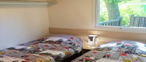 2 chambres, fer et planche Ă repasser, Wi-Fi, draps fournis