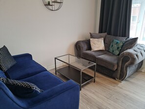 Apartment | Living area - Lovely 2-bed Apartment in Cheltenham Spa (Cheltenham)