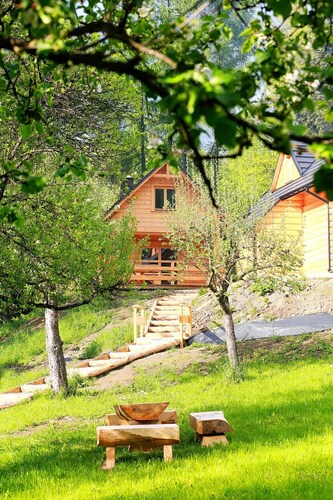 Świeże górskie powietrze, piękny widok z okna, bliskość z naturą. 