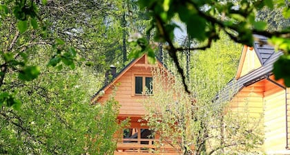 ĆwieĆŒe gĂłrskie powietrze, piÄkny widok z okna, bliskoĆÄ z naturÄ
.