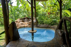 Piscine extérieure, piscine chauffée
