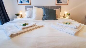 Apartment | 1 bedroom, iron/ironing board, free WiFi, bed sheets