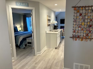 2 Schlafzimmer, Schreibtisch, Bügeleisen/Bügelbrett, Reisekinderbett
